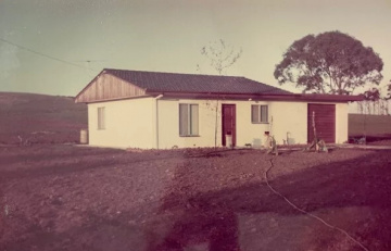 About-us - Hallidays Point